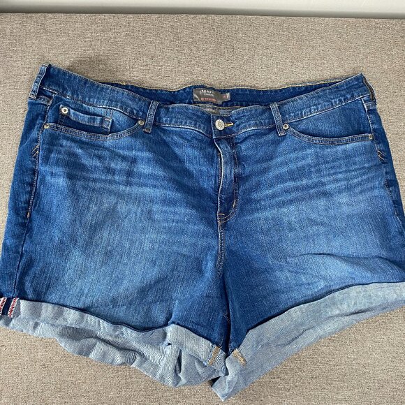 Torrid Feel the Fit Denim Bermuda Short Women's 26 Vintage Stretch Blue Casual - Picture 3 of 13
